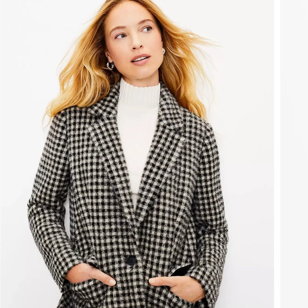 Women's Black and White Houndstooth Coat - Picture 2 of 9